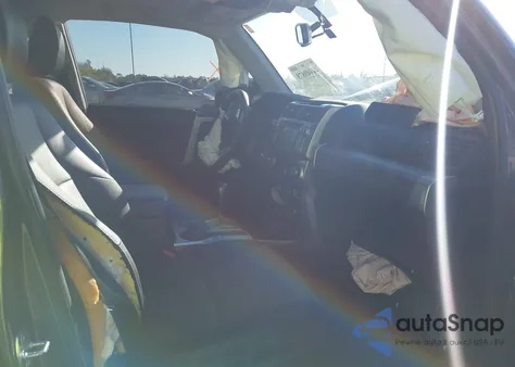 2018 Toyota 4Runner Sr5 Premium z USA, uszkodzony, nr VIN JTEZU5JR0J5174768